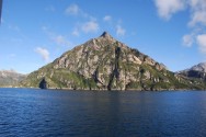 (c) Juan Duro. Isla de los Estados - entrando al Fiordo Parry. 