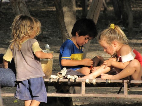 (c) Fabbio, Fernanda. Pobladores. 